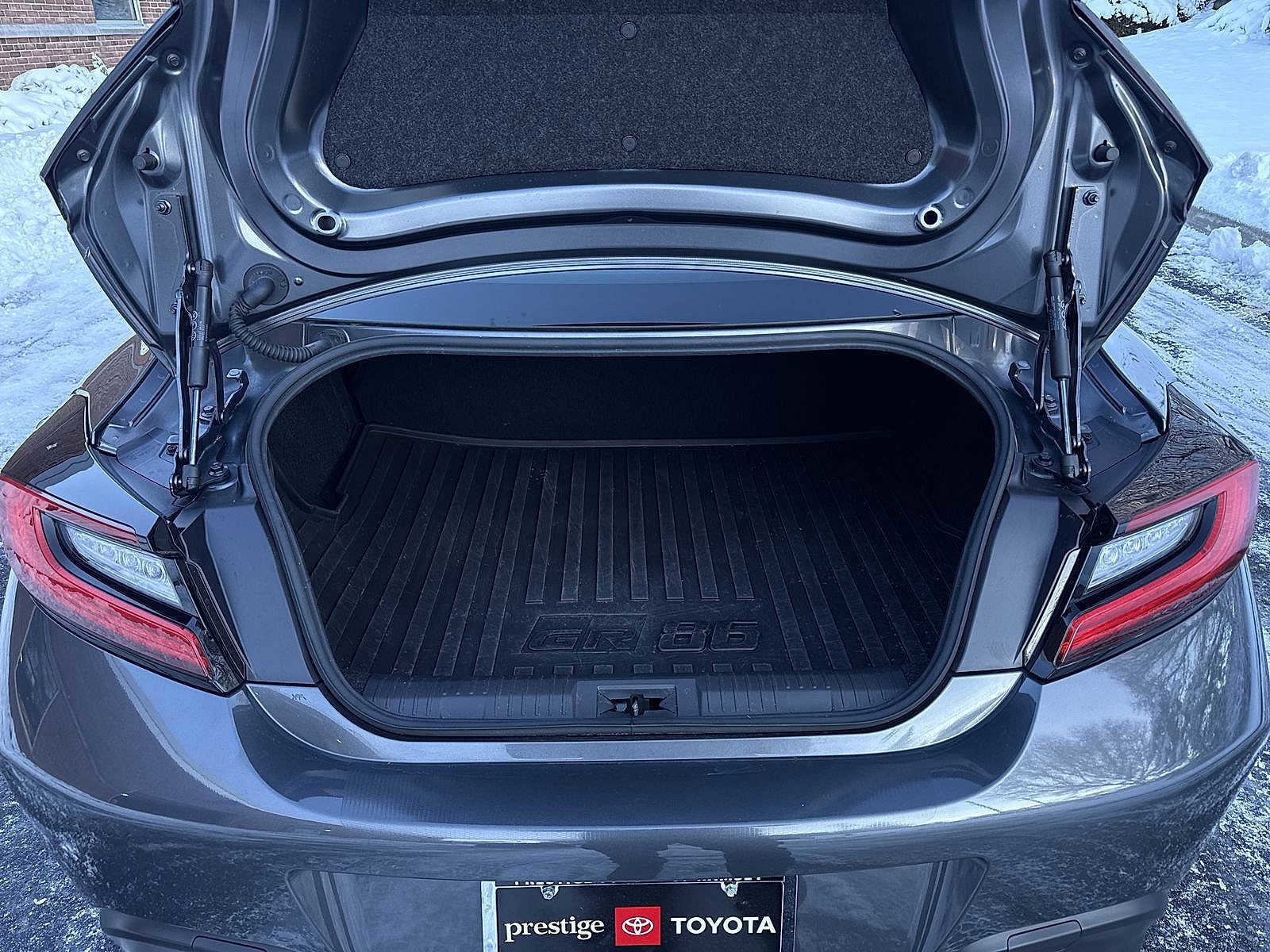 Thumbnail: 2023 Toyota GR86 - 11