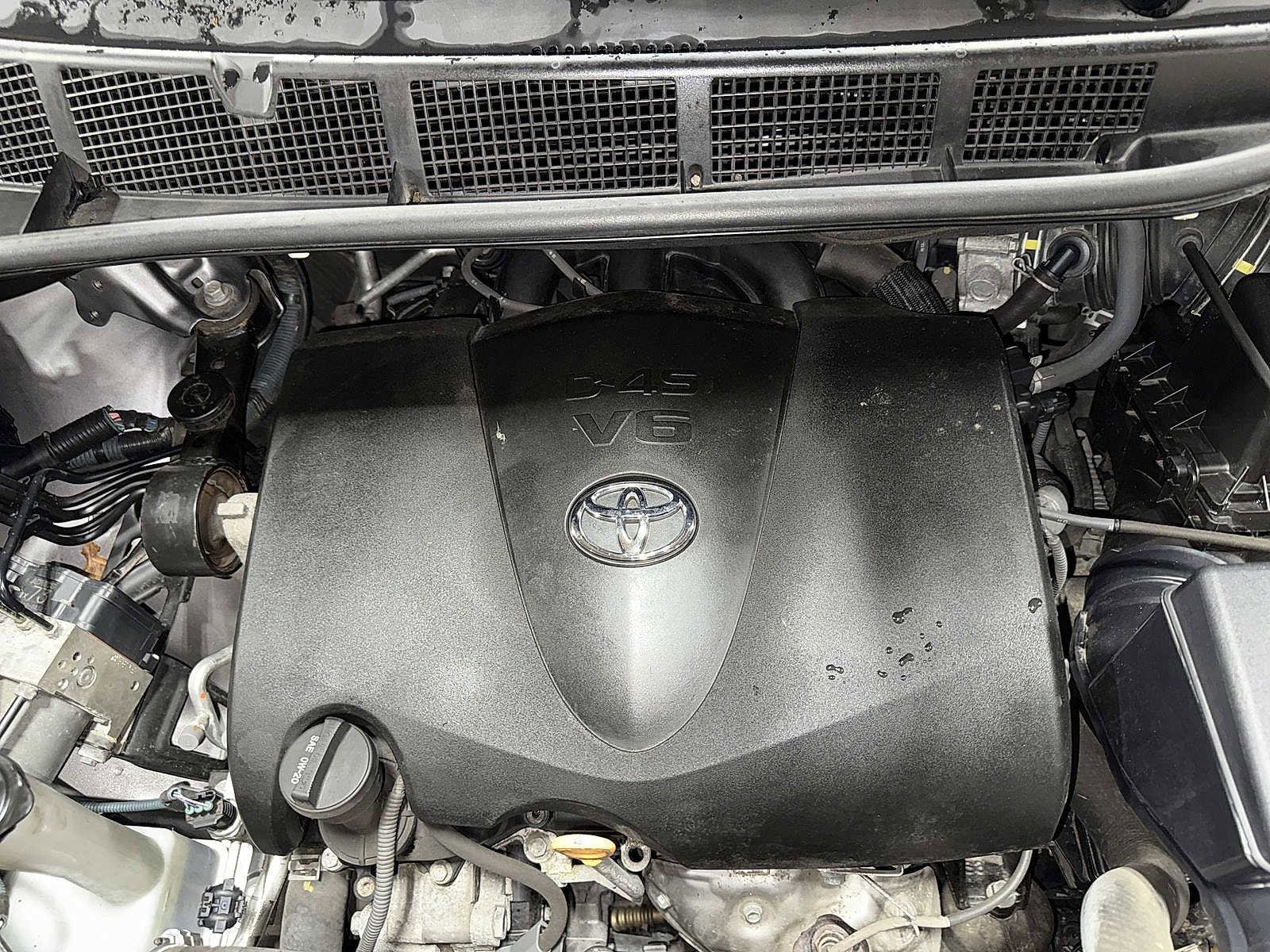 Thumbnail: 2020 Toyota Sienna - 11