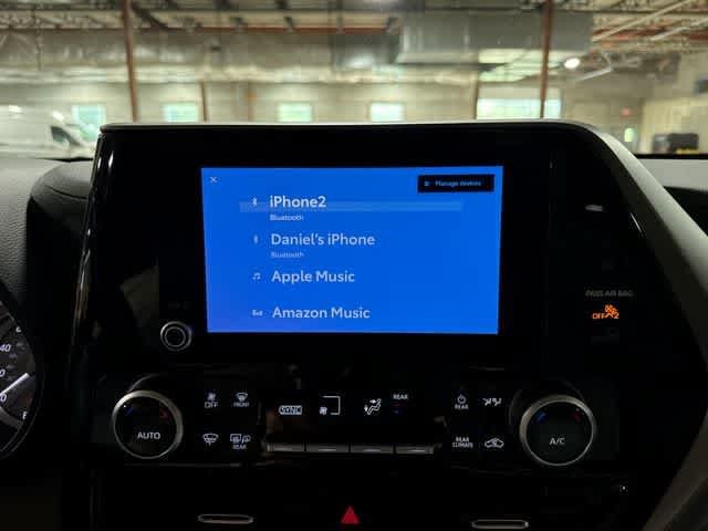 Thumbnail: 2024 Toyota Highlander - 21