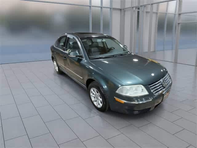 Thumbnail: 2004 Volkswagen Passat - 2