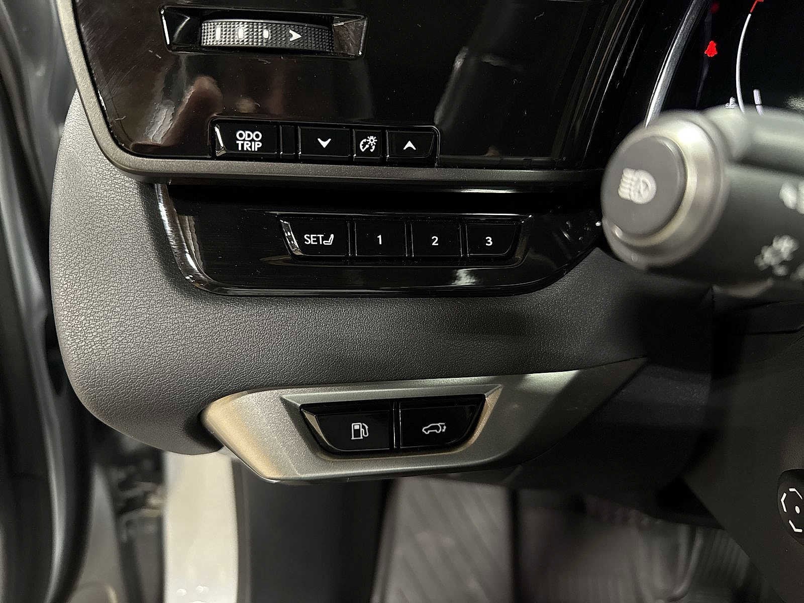 Thumbnail: 2023 Lexus RX - 33