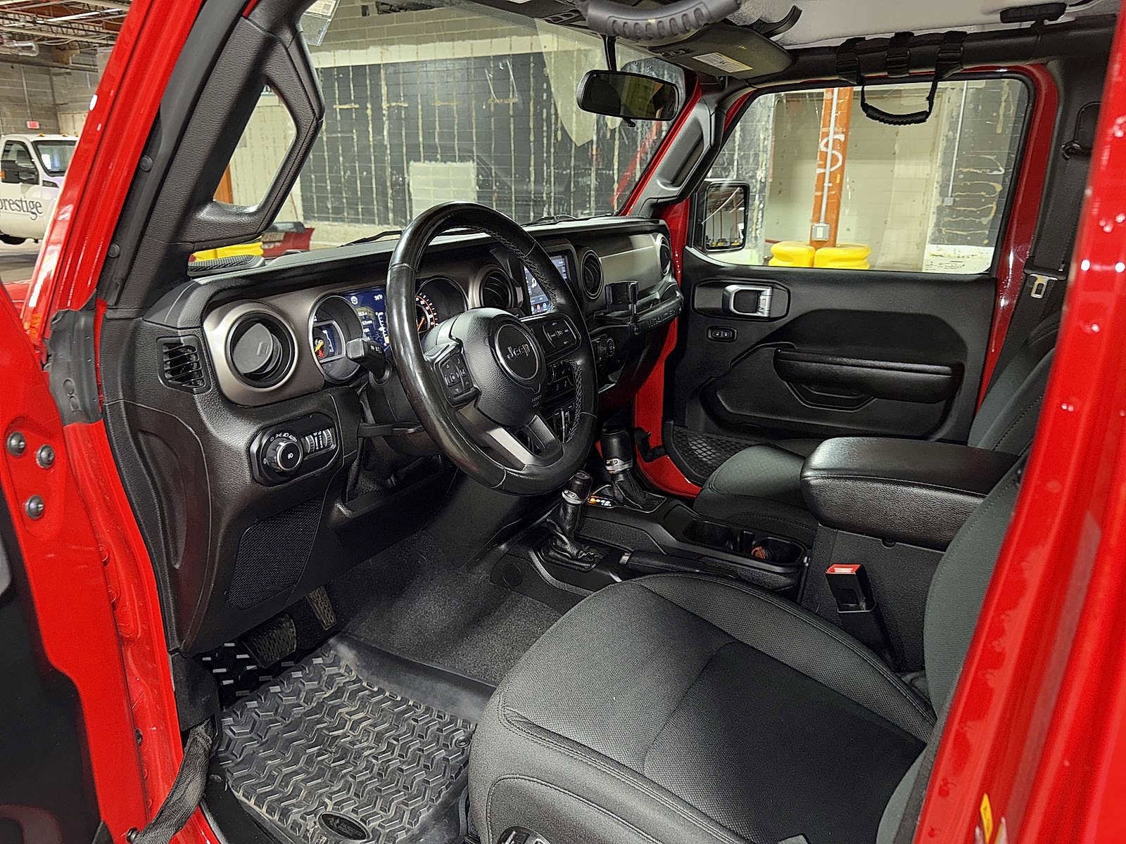 Thumbnail: 2021 Jeep Wrangler - 27