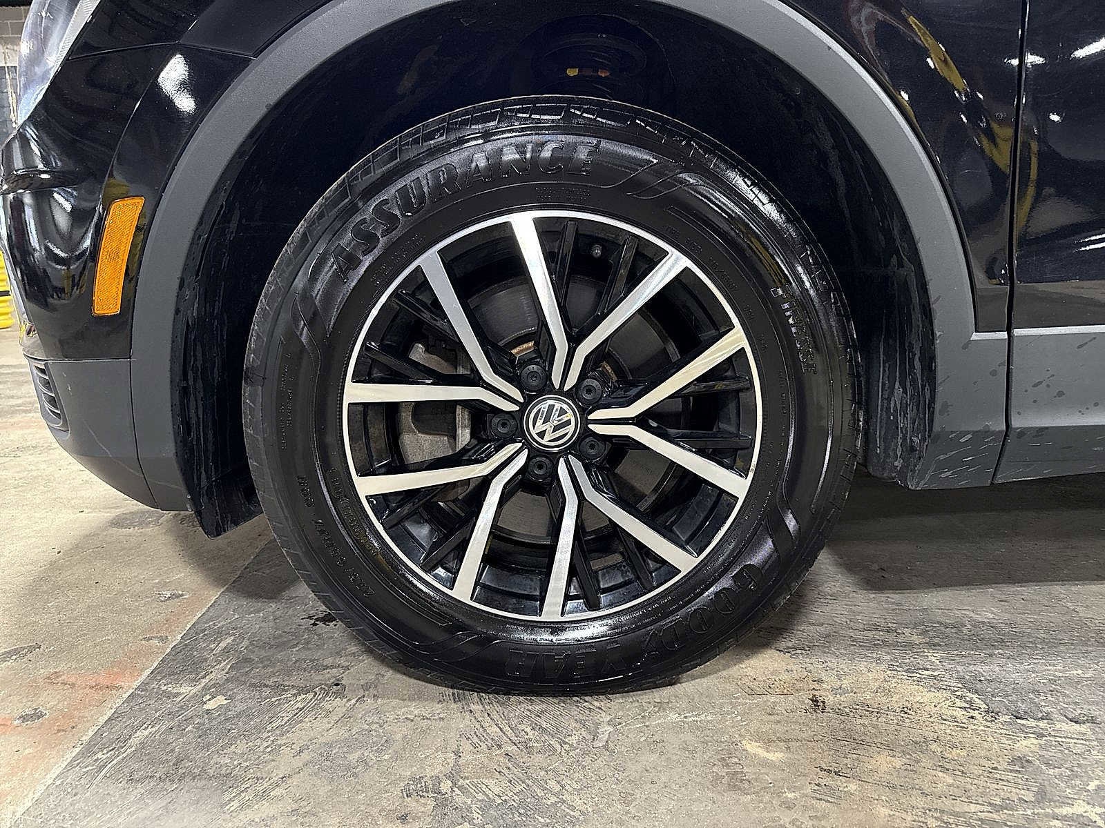 Thumbnail: 2021 Volkswagen Tiguan - 10