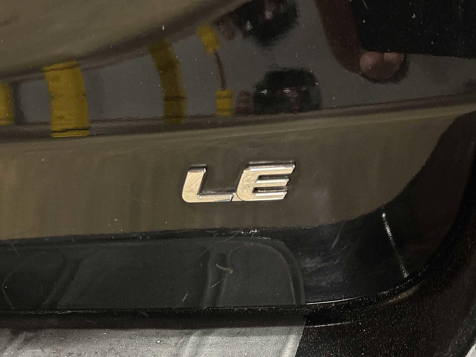 Thumbnail: 2015 Toyota Sienna - 26