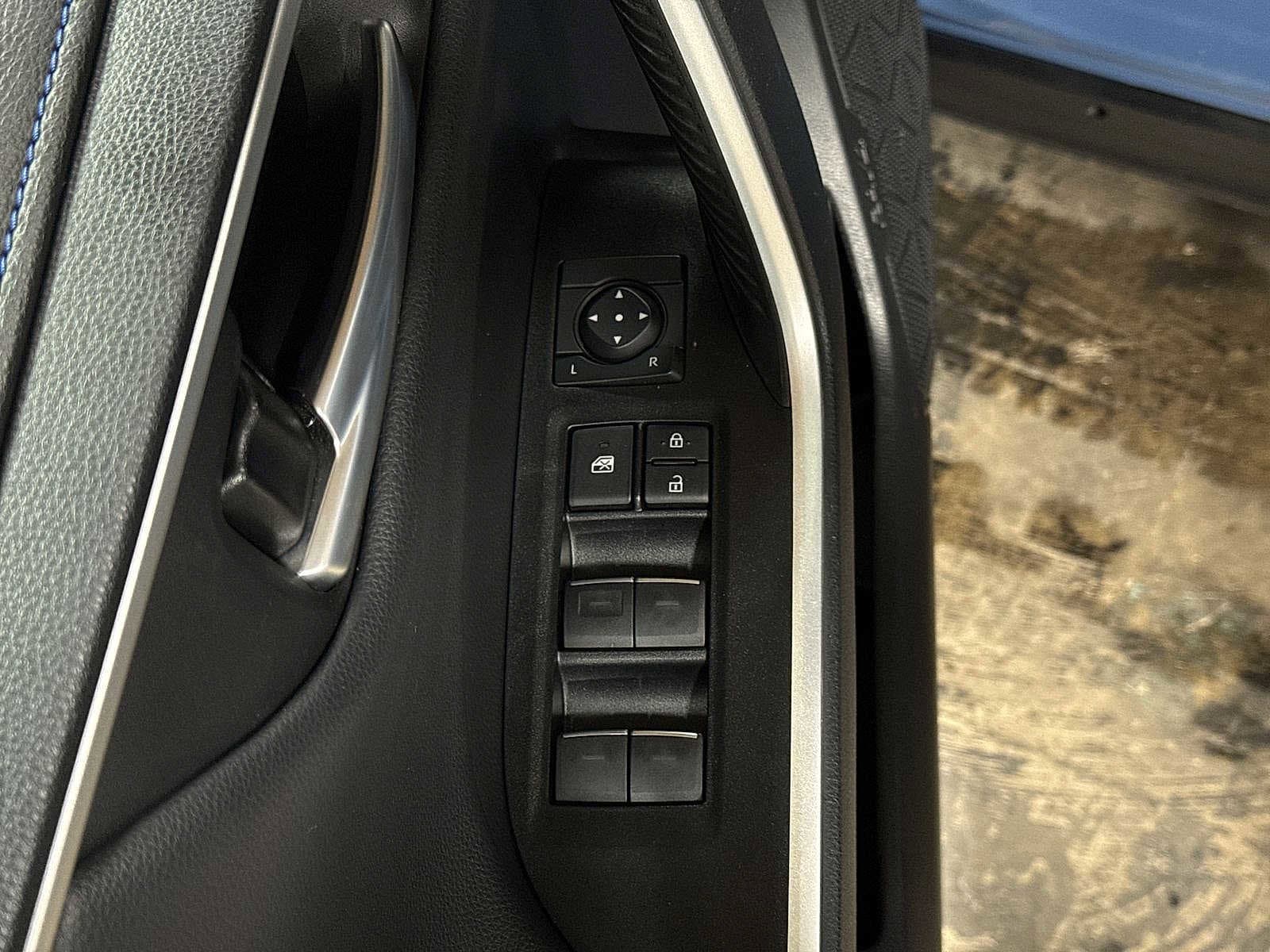 Thumbnail: 2023 Toyota RAV4 - 22