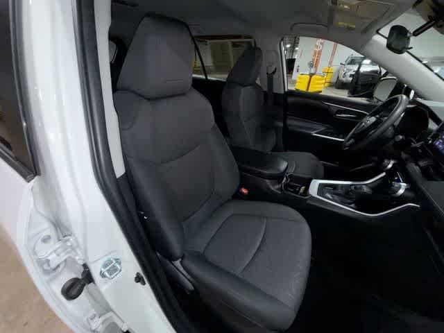 Thumbnail: 2024 Toyota RAV4 - 16