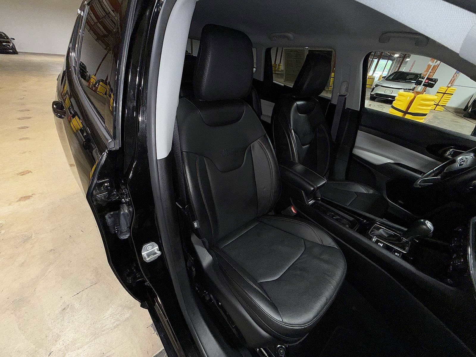 Thumbnail: 2022 Jeep Compass - 16