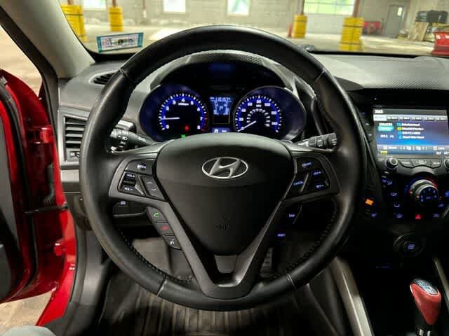Thumbnail: 2013 Hyundai Veloster - 17