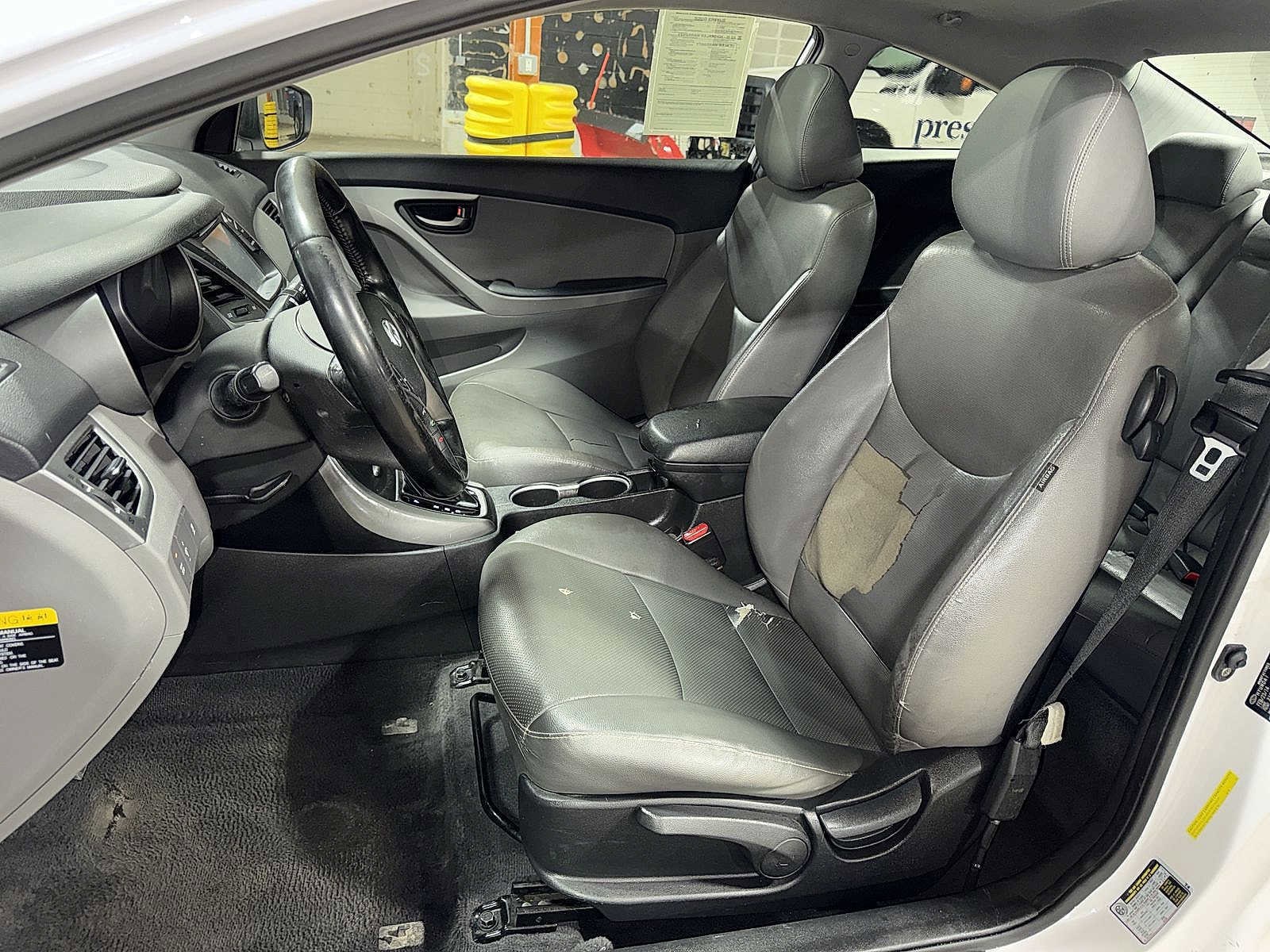 Thumbnail: 2014 Hyundai Elantra - 14