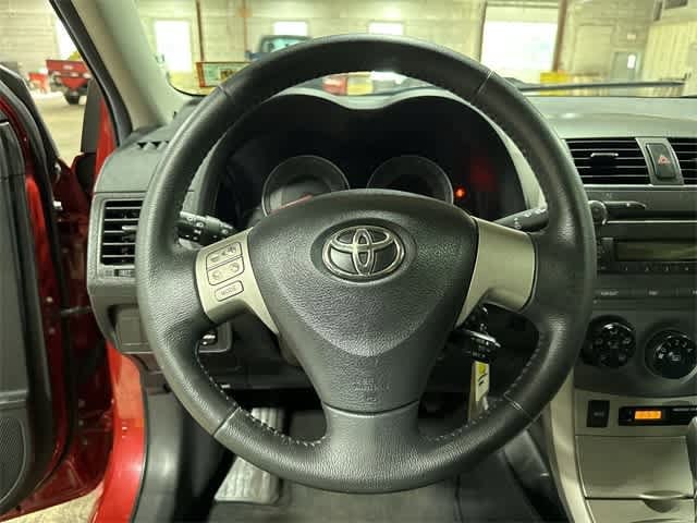 Thumbnail: 2010 Toyota Corolla - 17