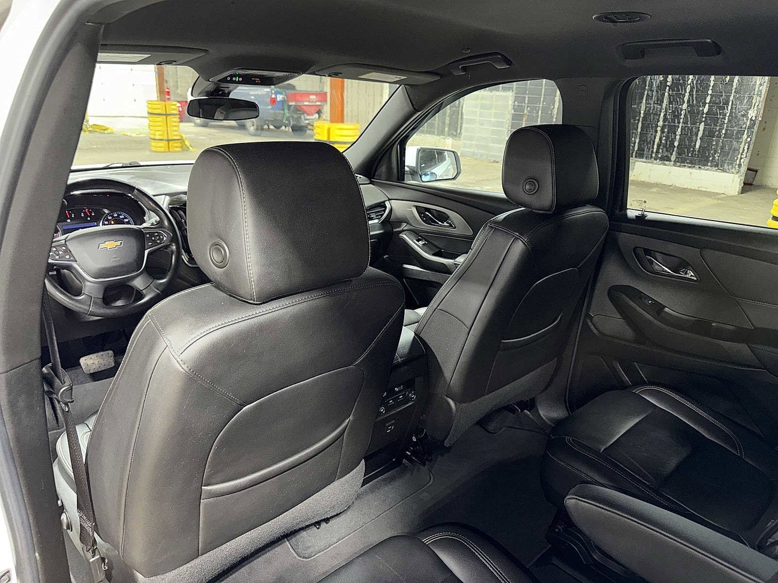 Thumbnail: 2023 Chevrolet Traverse - 28