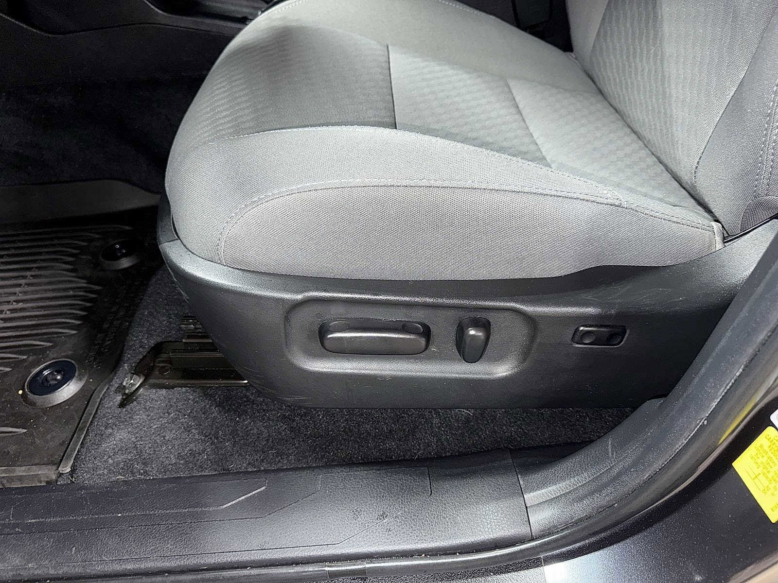 Thumbnail: 2023 Toyota Tacoma - 23