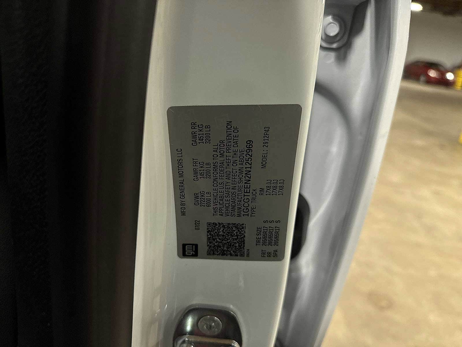 Thumbnail: 2022 Chevrolet Colorado - 14