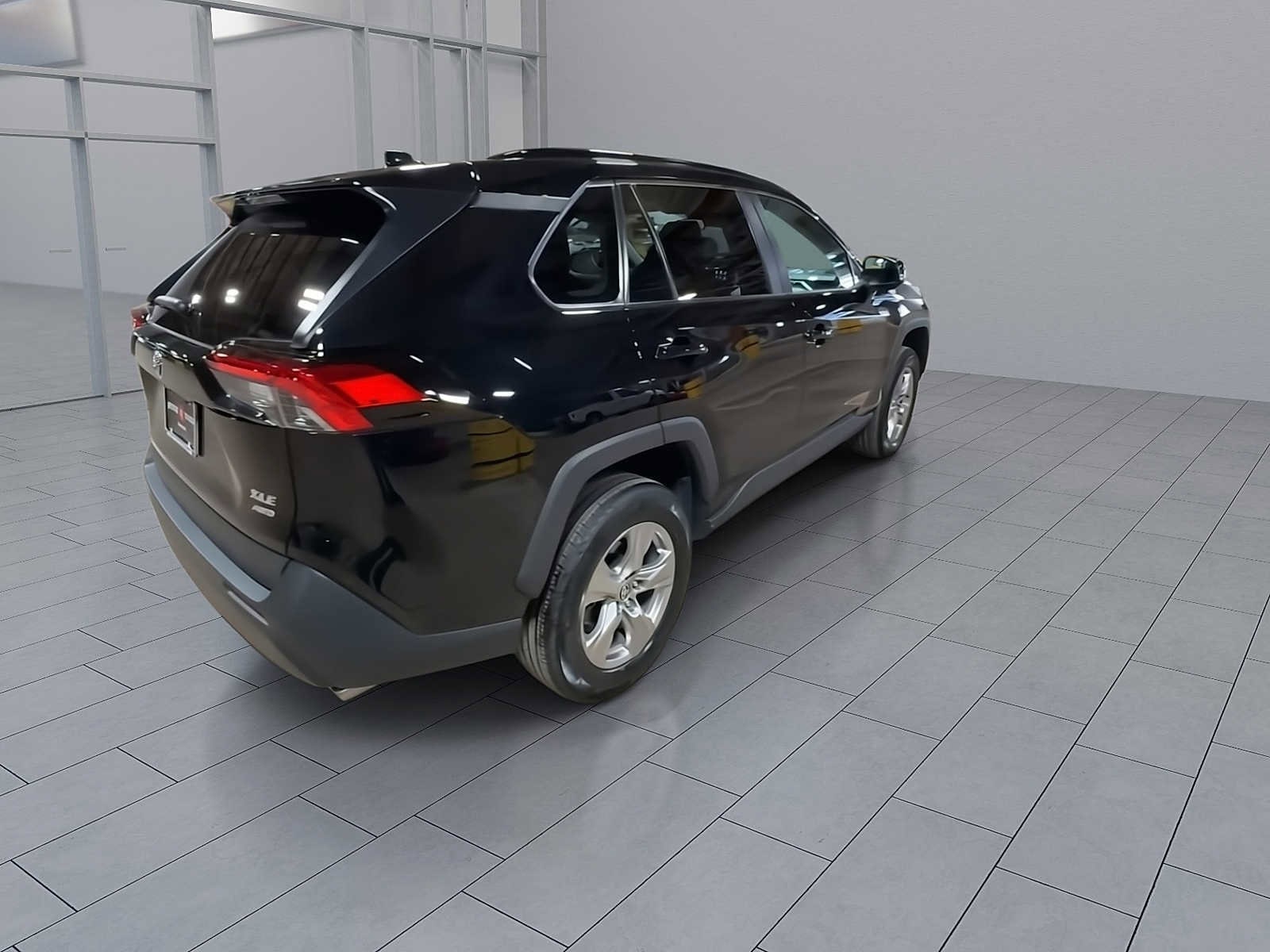 Thumbnail: 2023 Toyota RAV4 - 8
