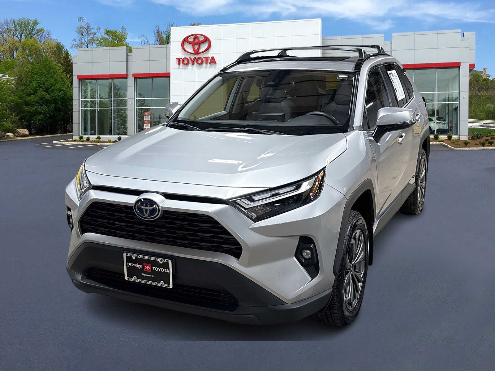 Thumbnail: 2024 Toyota RAV4 - 1