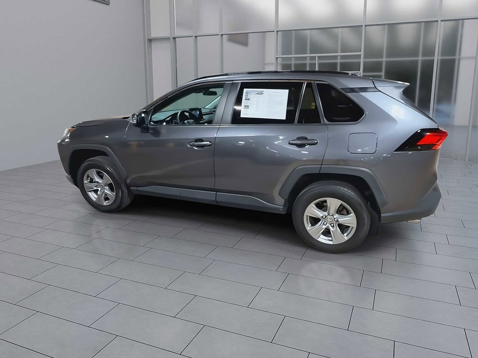 Thumbnail: 2022 Toyota RAV4 - 6