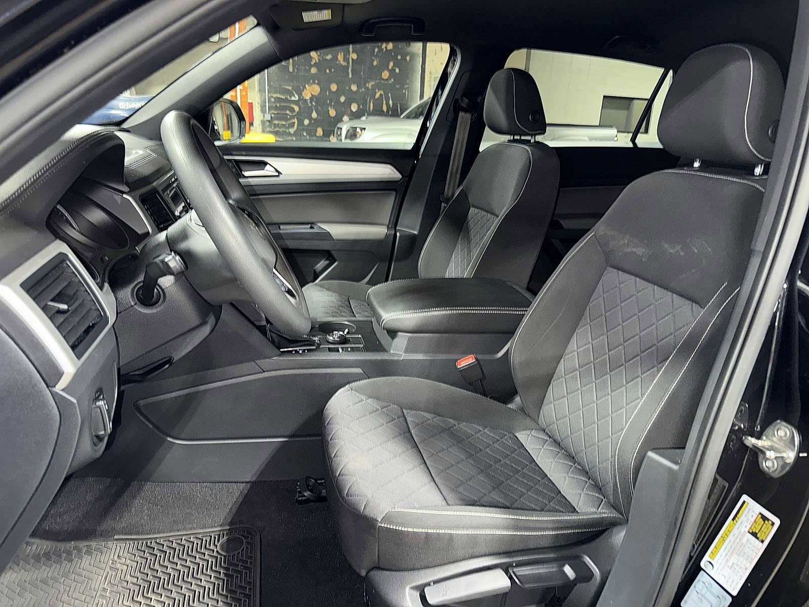 Thumbnail: 2021 Volkswagen Atlas - 15