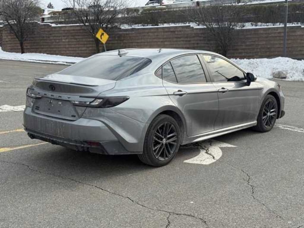 Used 2025 Toyota Camry SE Sedan