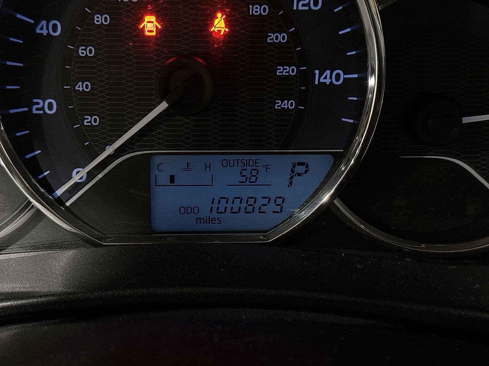 Thumbnail: 2014 Toyota Corolla - 18