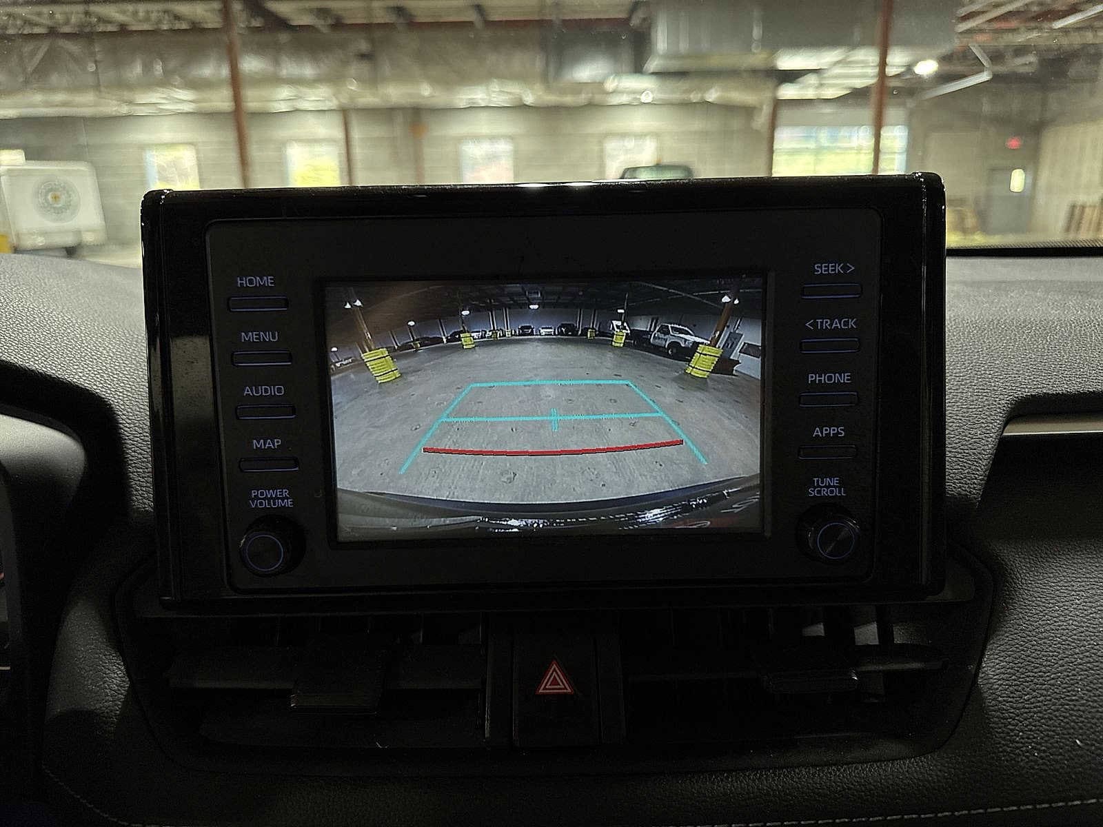 Thumbnail: 2019 Toyota RAV4 - 23