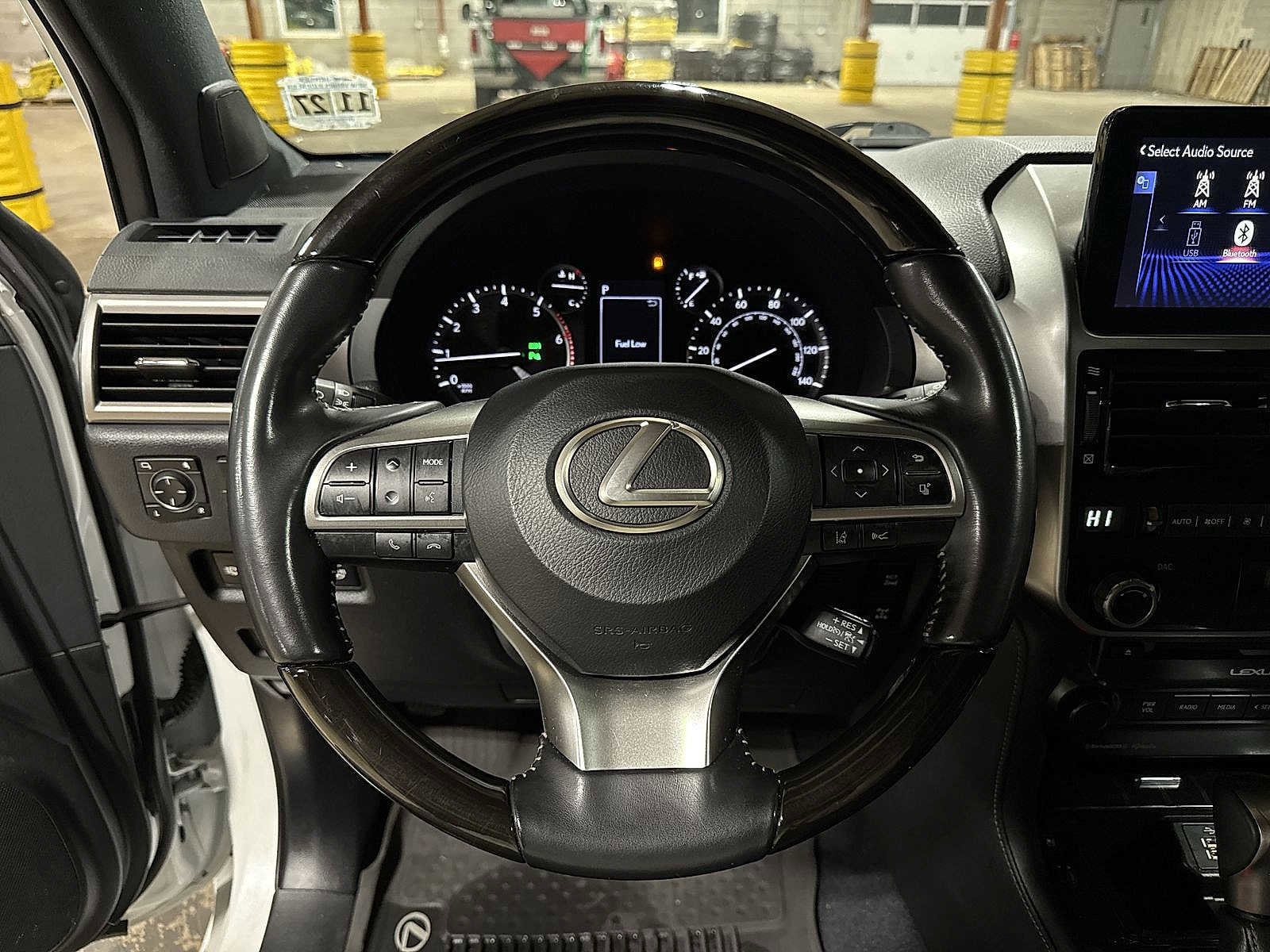 Thumbnail: 2023 Lexus GX - 19