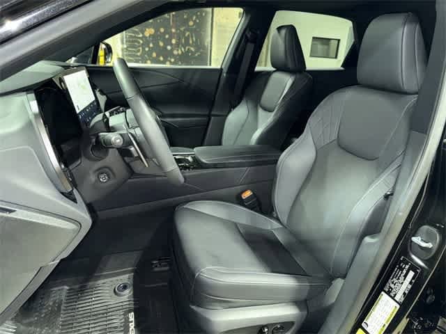 Thumbnail: 2024 Lexus RX - 15