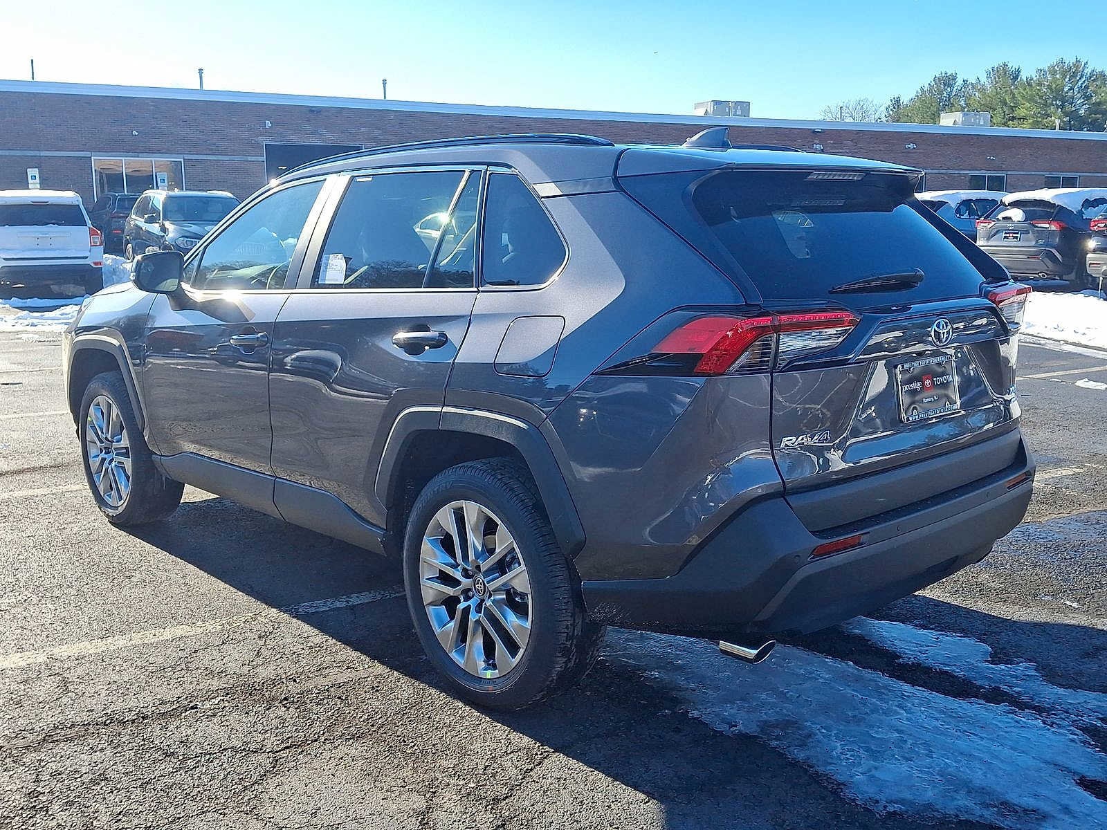 Thumbnail: 2025 Toyota RAV4 - 11