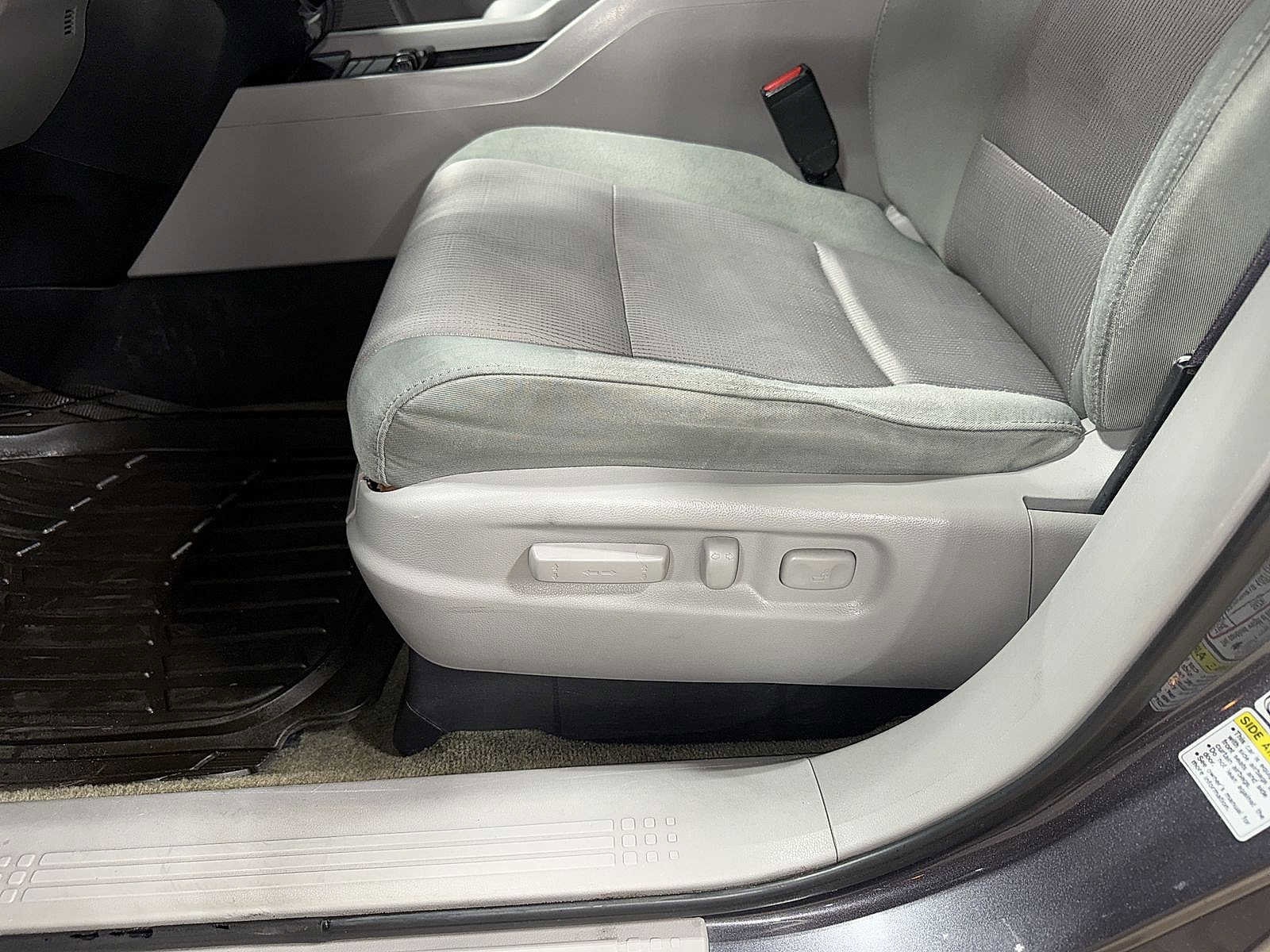 Thumbnail: 2015 Honda Pilot - 23