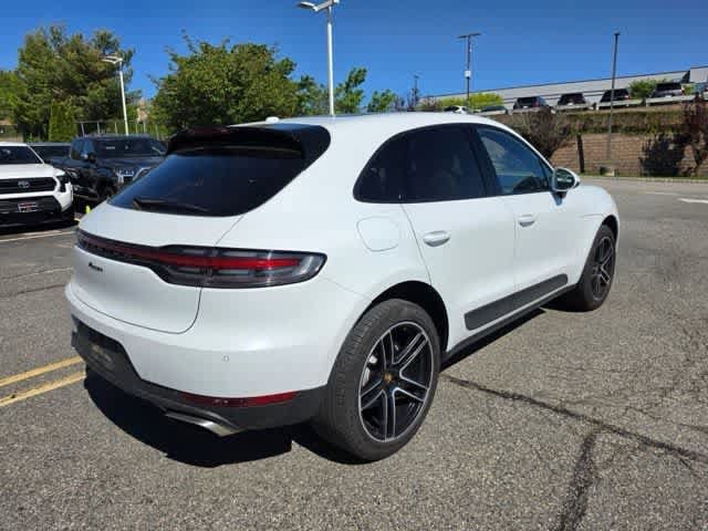 Thumbnail: 2021 Porsche Macan - 4