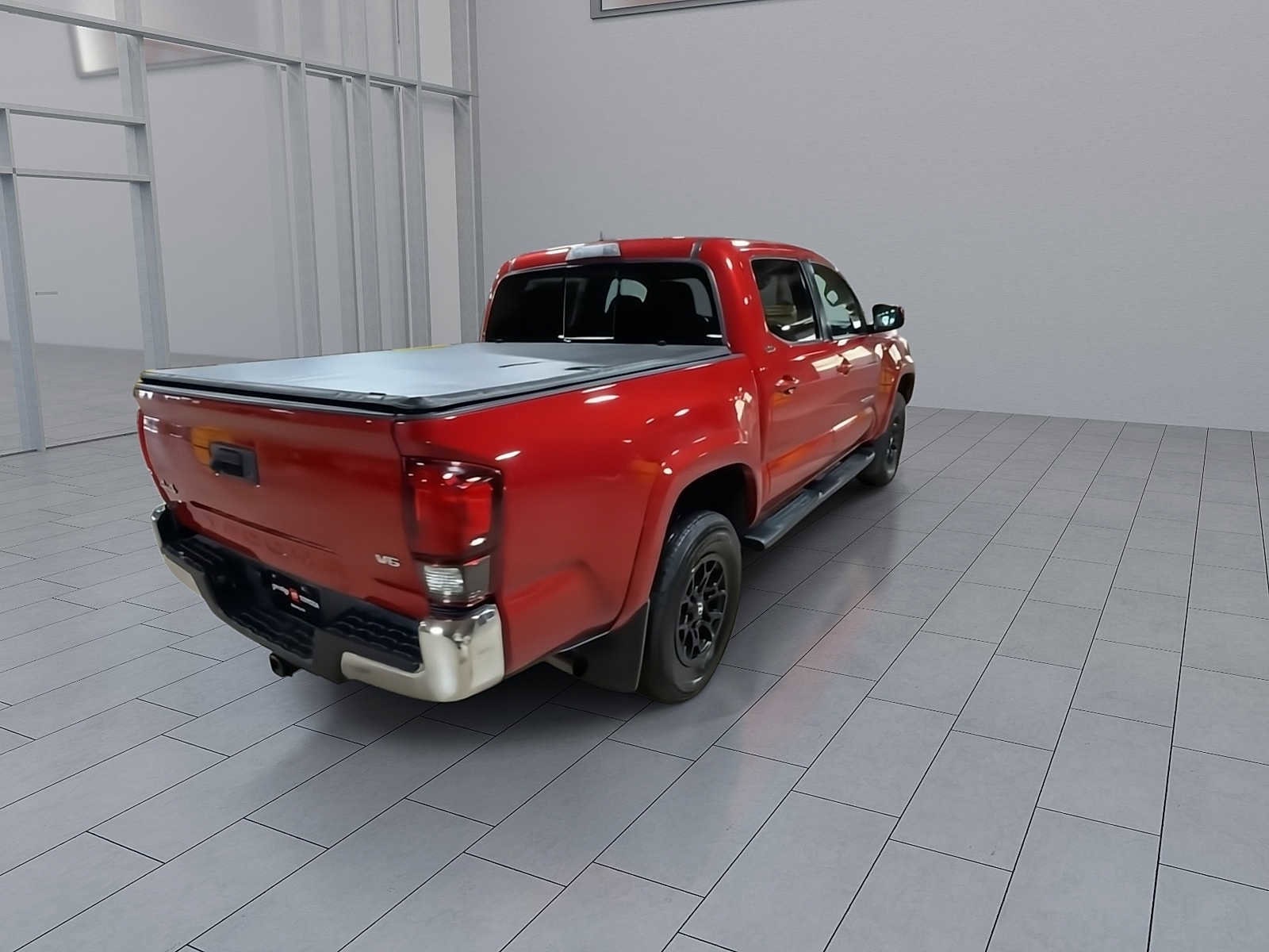 Thumbnail: 2020 Toyota Tacoma - 8