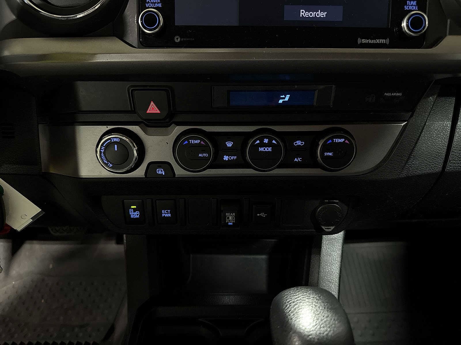 Thumbnail: 2021 Toyota Tacoma - 21