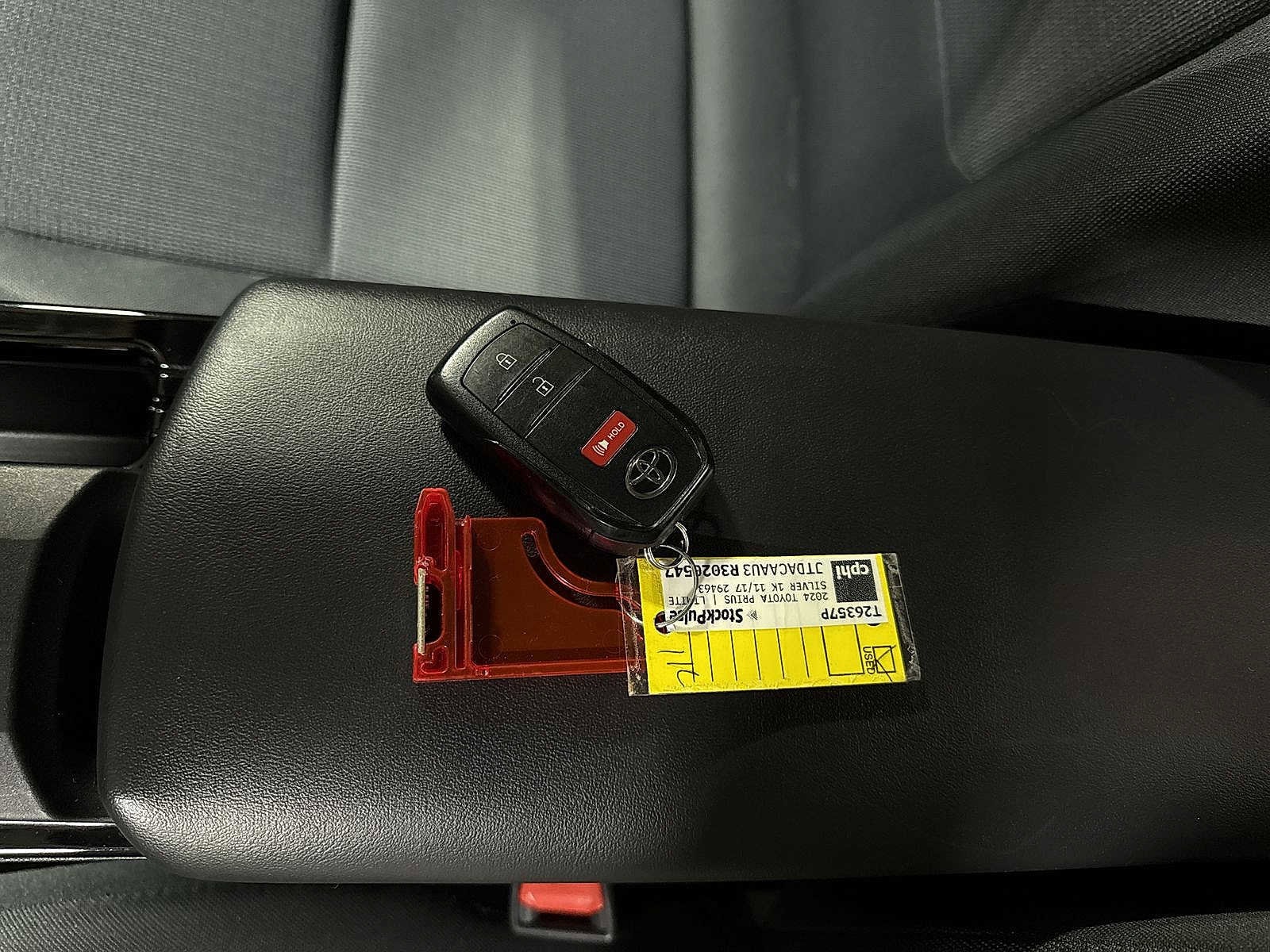 Thumbnail: 2024 Toyota Prius - 30