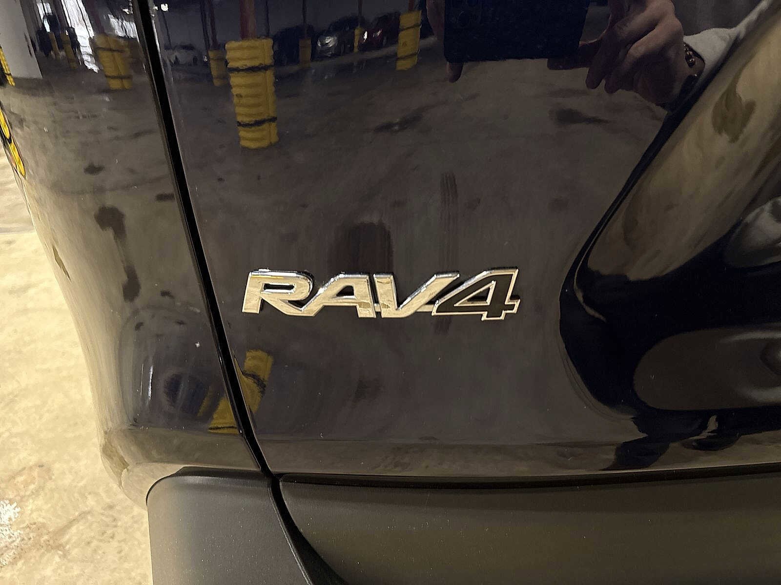 Thumbnail: 2025 Toyota RAV4 - 25