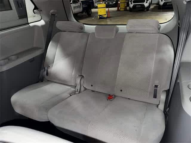 Thumbnail: 2011 Toyota Sienna - 17