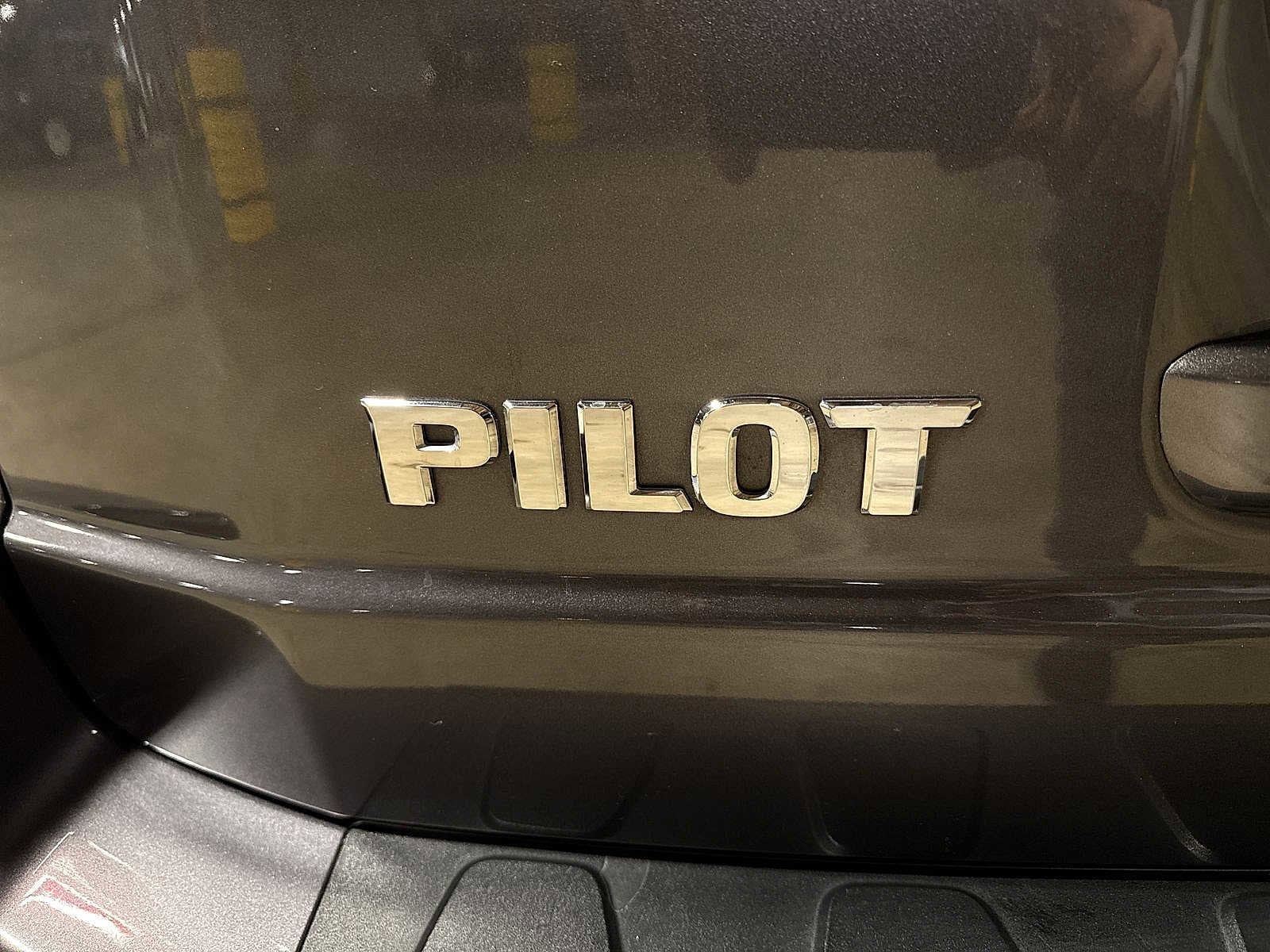 Thumbnail: 2015 Honda Pilot - 27