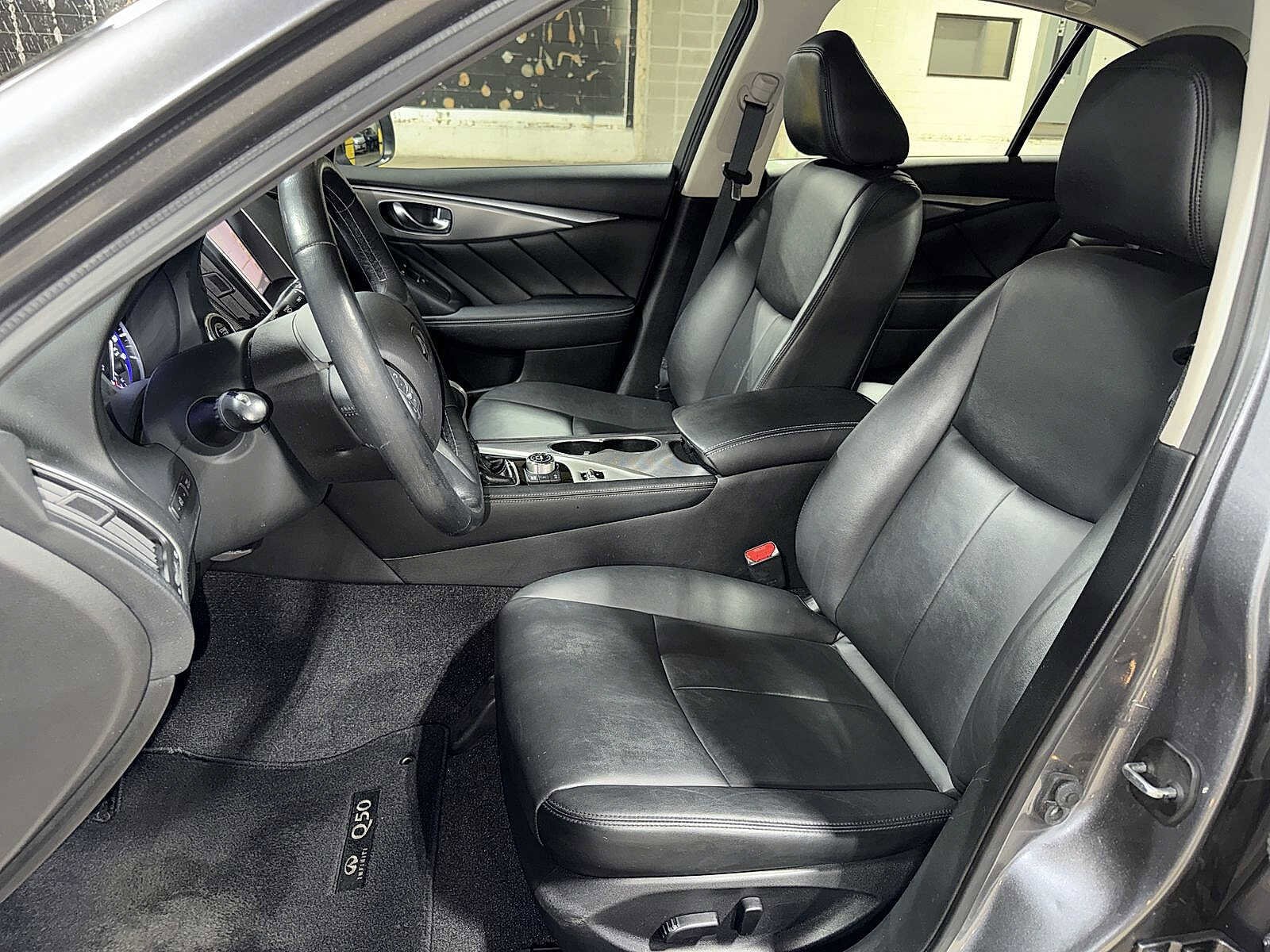 Thumbnail: 2015 INFINITI Q50 - 15