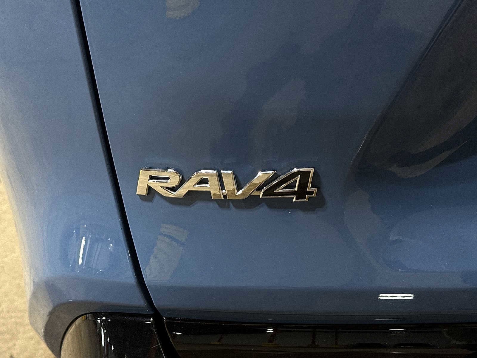 Thumbnail: 2023 Toyota RAV4 - 26