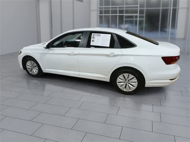Thumbnail: 2019 Volkswagen Jetta - 4