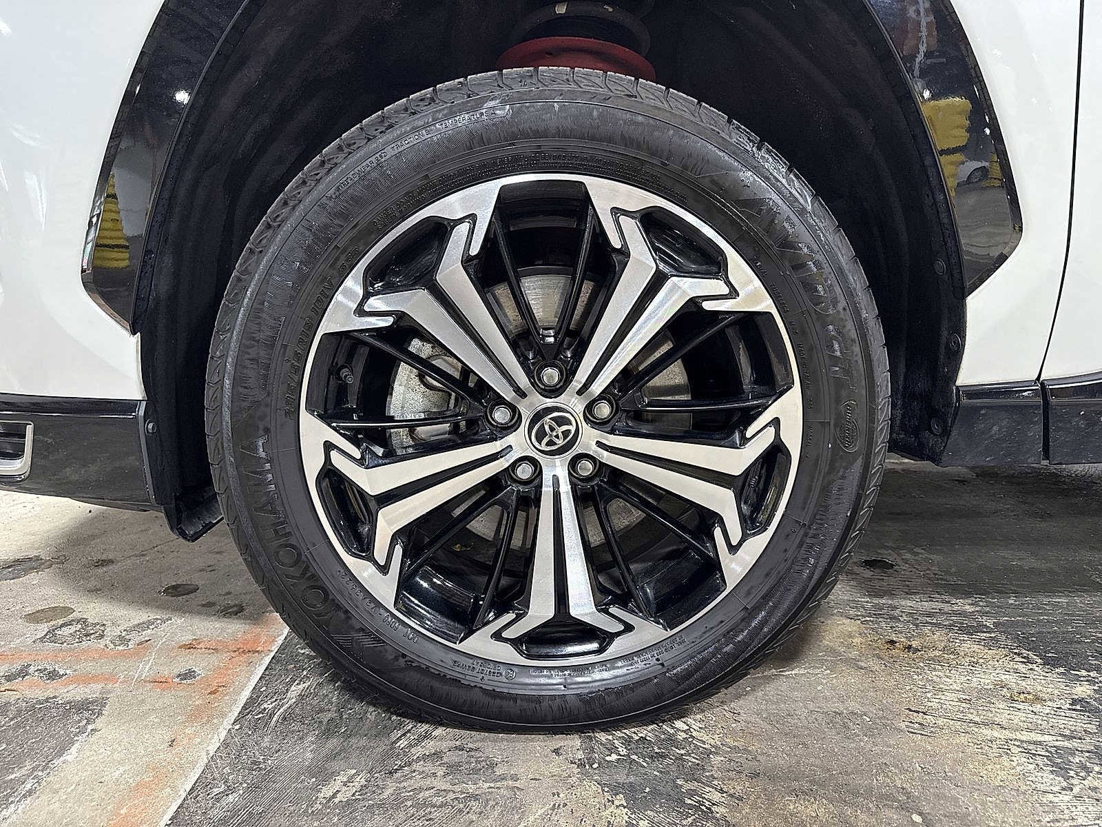 Thumbnail: 2022 Toyota RAV4 - 10