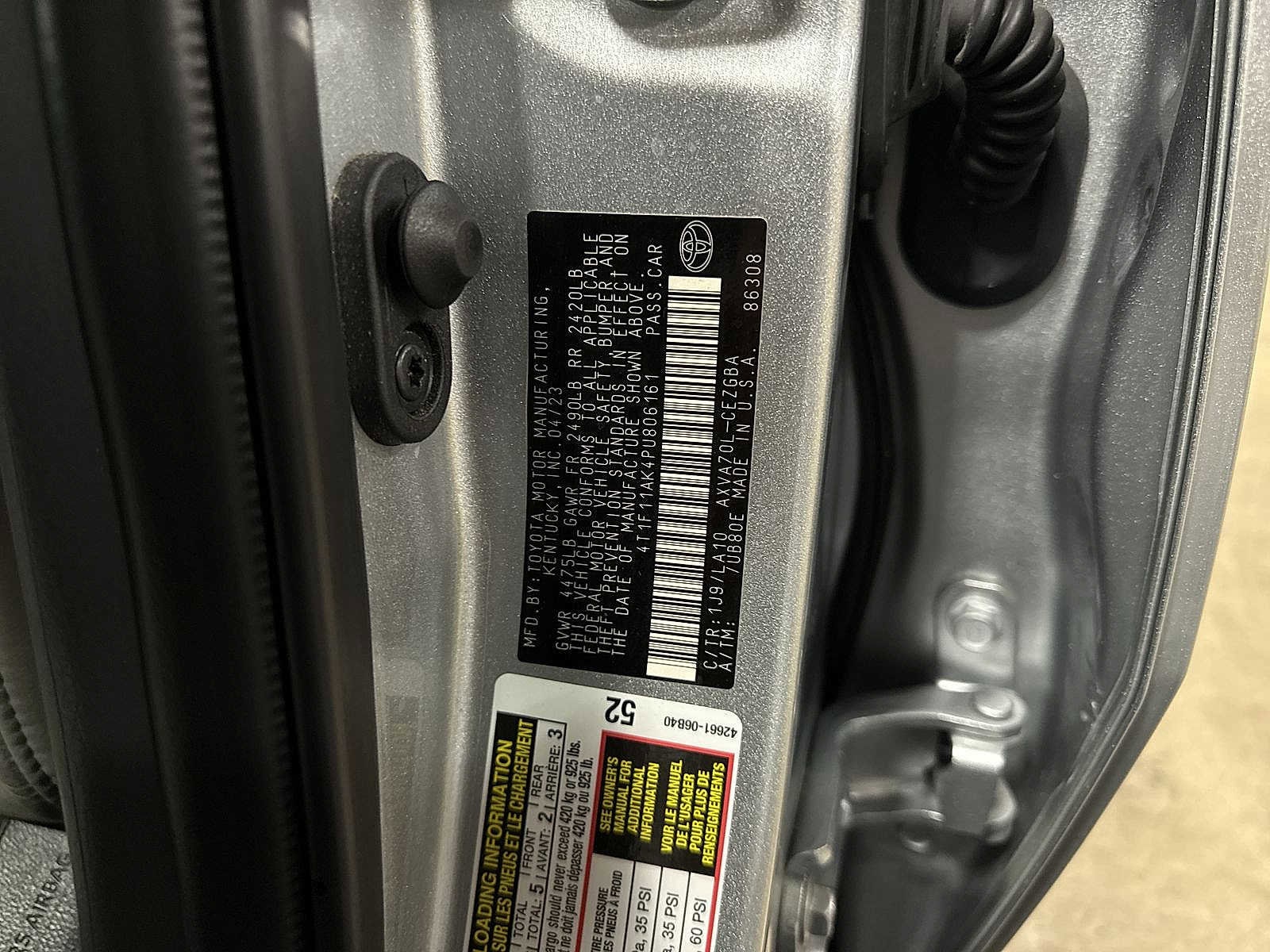 Thumbnail: 2023 Toyota Camry - 14