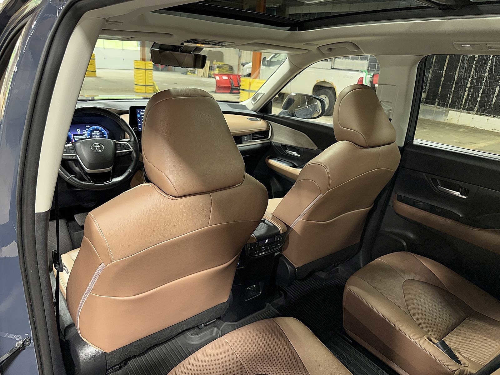 Thumbnail: 2024 Toyota Grand Highlander - 31