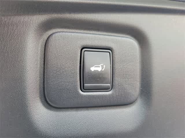 2014 Nissan Pathfinder SL 28
