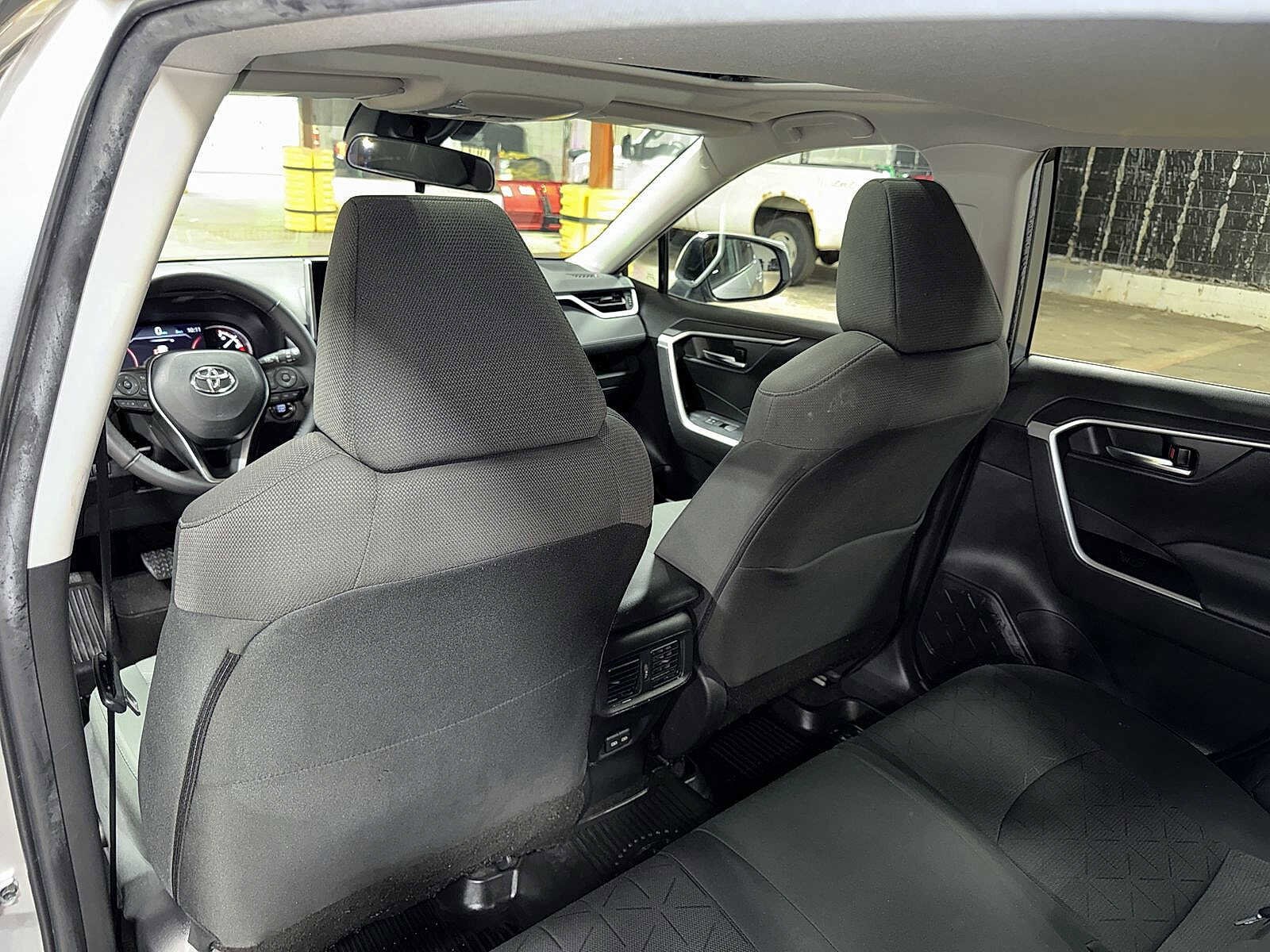 Thumbnail: 2023 Toyota RAV4 - 28