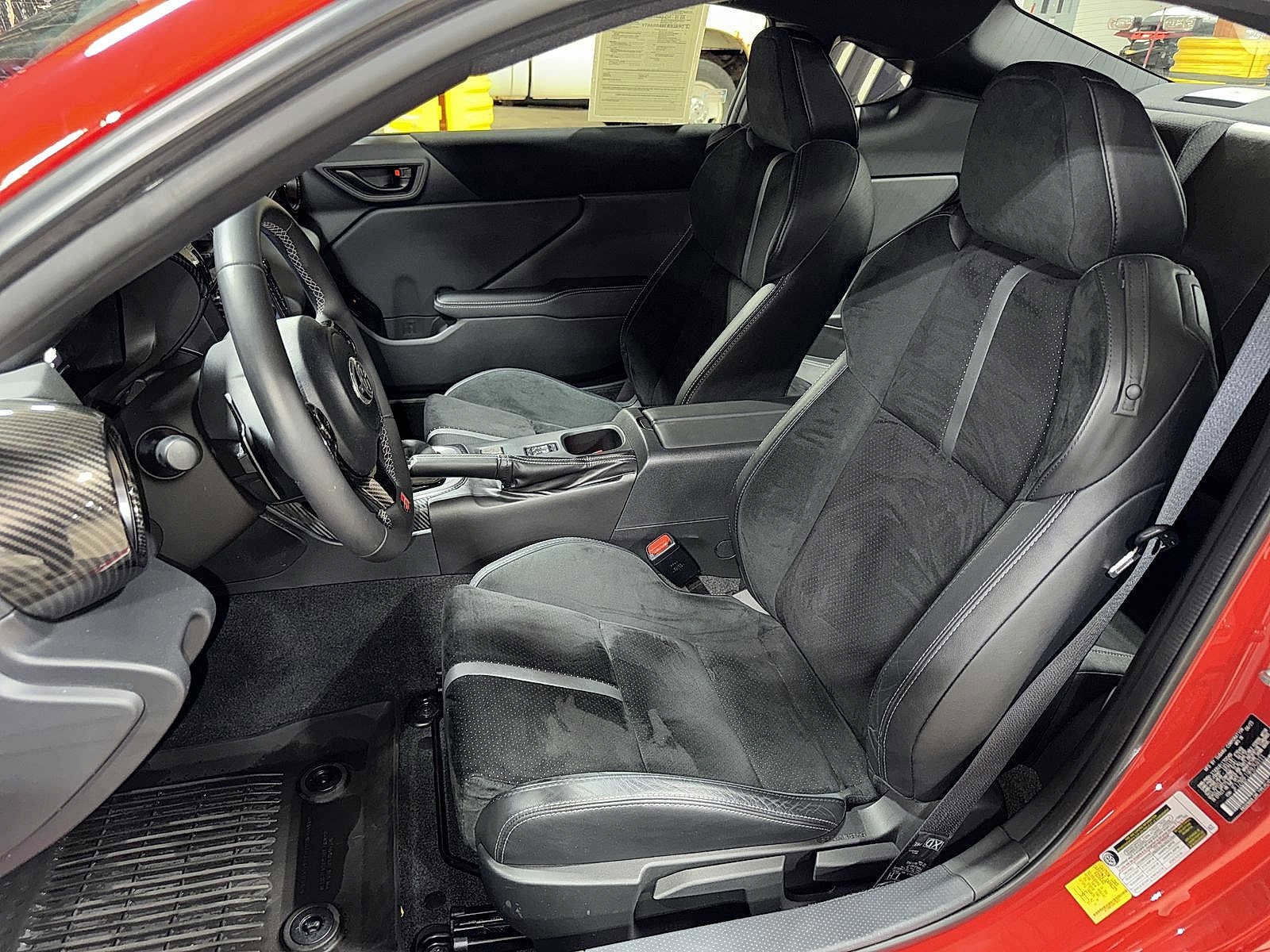 Thumbnail: 2023 Toyota GR86 - 15