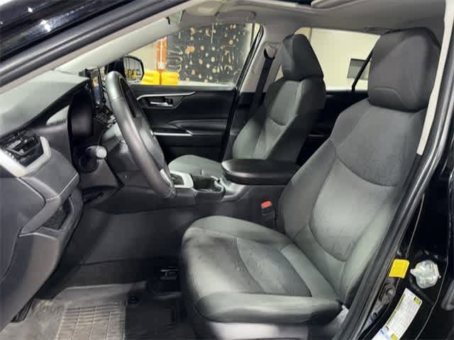 2022 Toyota RAV4 XLE 15