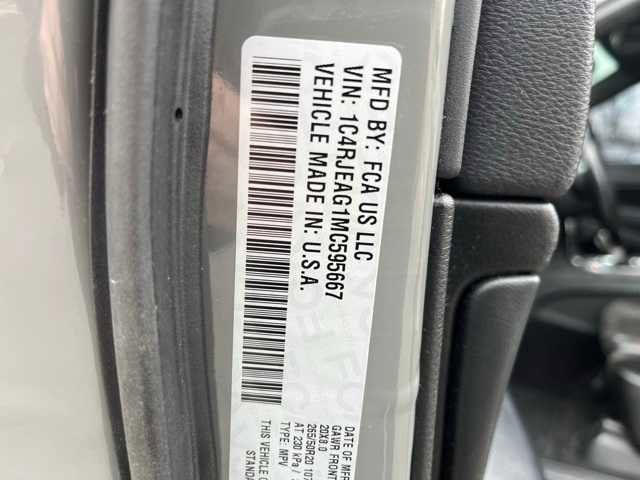 Thumbnail: 2021 Jeep Grand Cherokee - 9