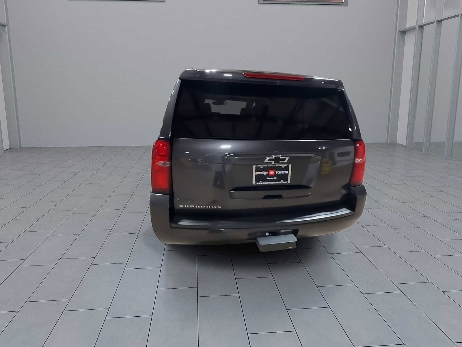 Thumbnail: 2017 Chevrolet Suburban - 7