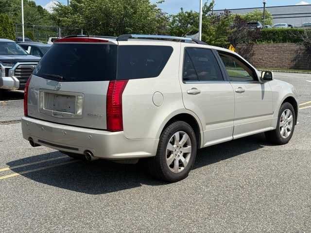 Thumbnail: 2009 Cadillac SRX - 4