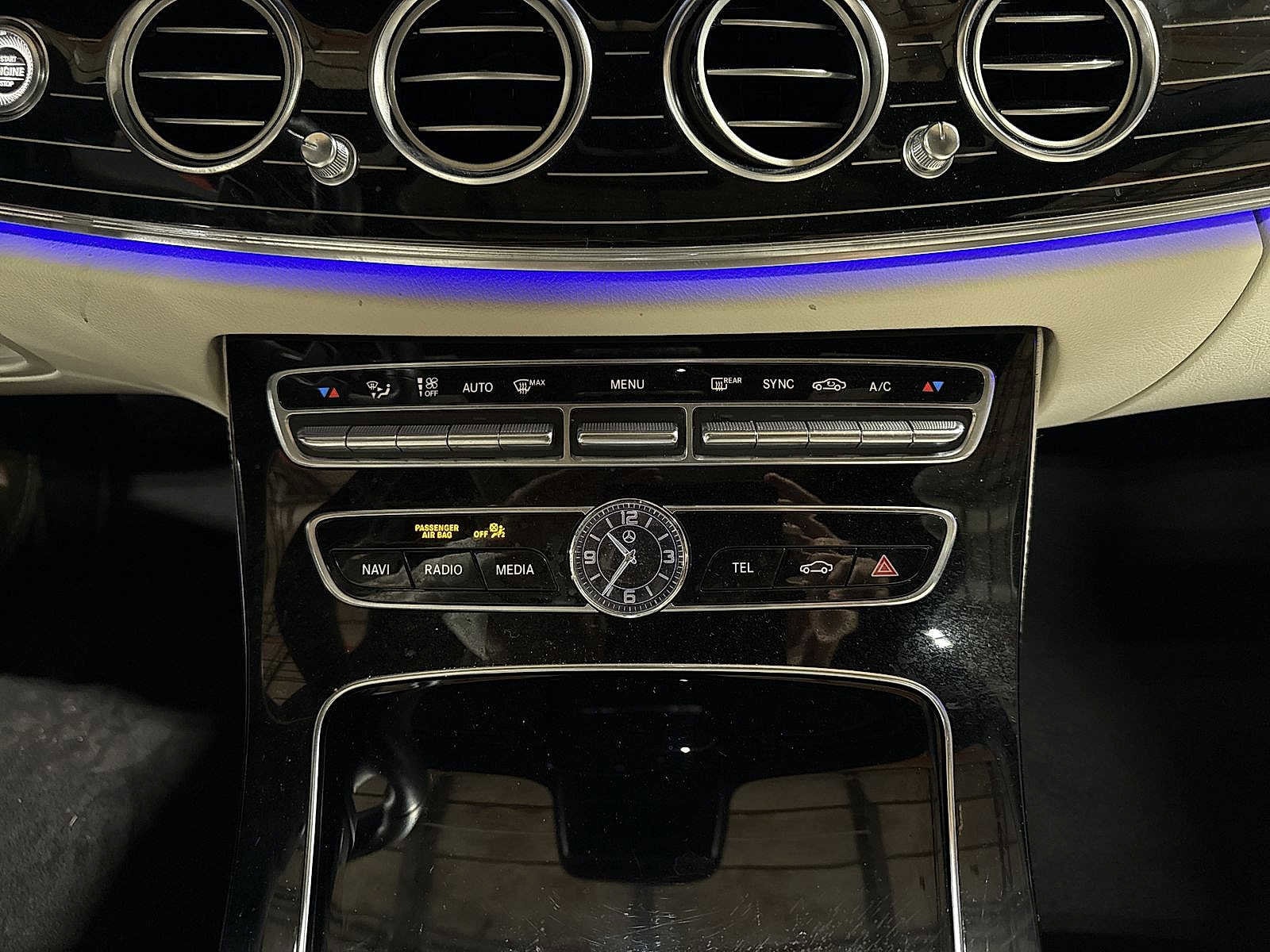 Thumbnail: 2019 Mercedes-Benz E-Class - 21