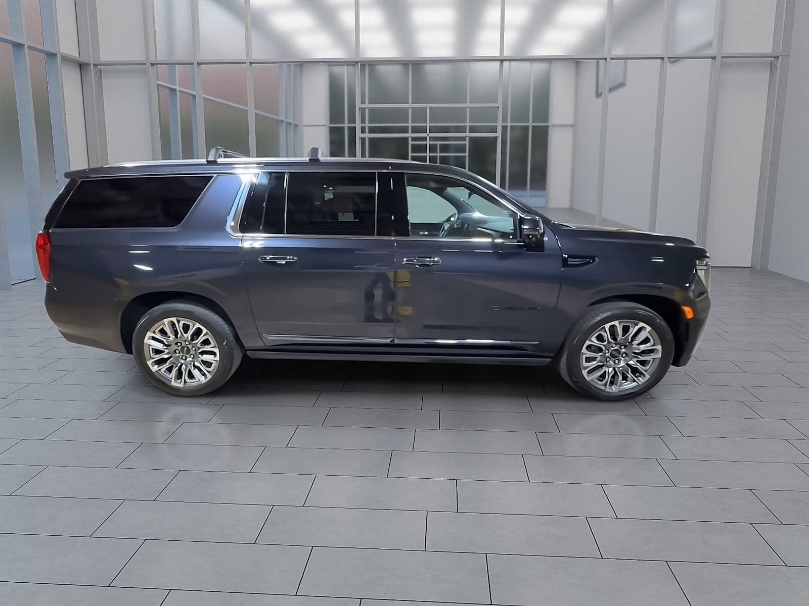 Thumbnail: 2023 GMC Yukon XL - 9